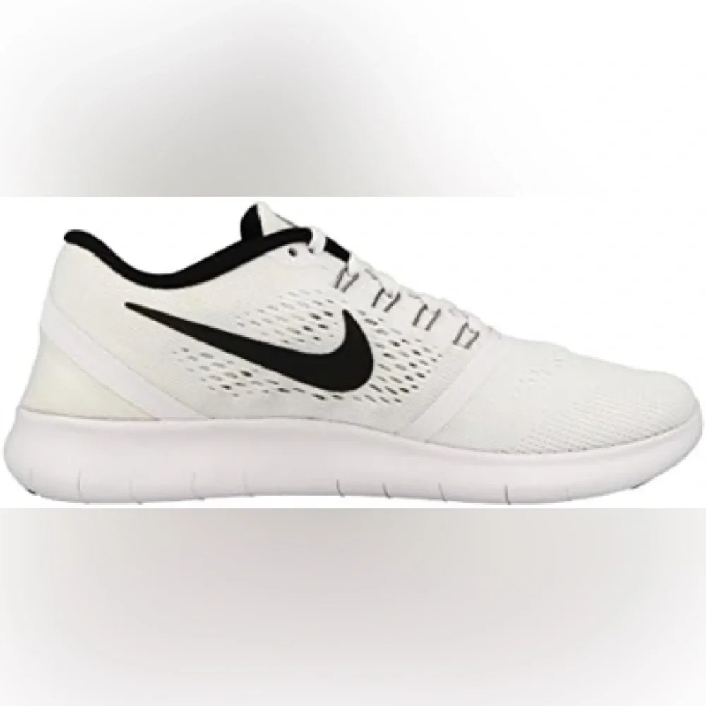 Nike White and Black Sneakers